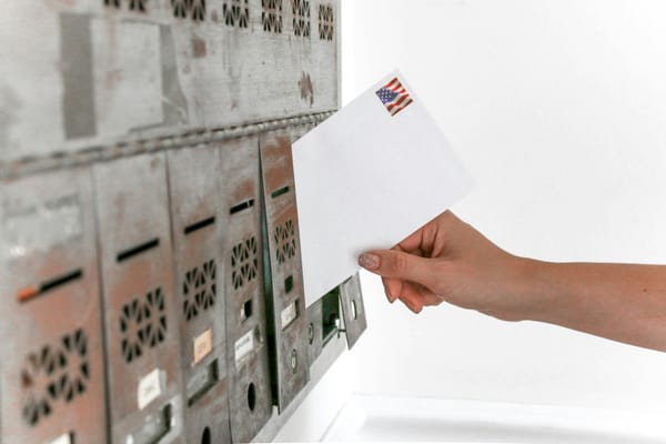 Best Mail Forwarding Services for American Digital Nomads (2026 Comparison)